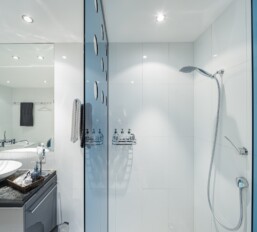 3866961406 - Gallery