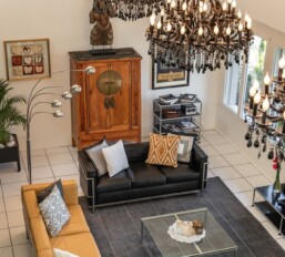 2736758468 - Gallery