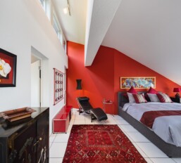 319553986 - Gallery