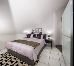 3806935795 - Gallery