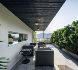 894424075 - Gallery